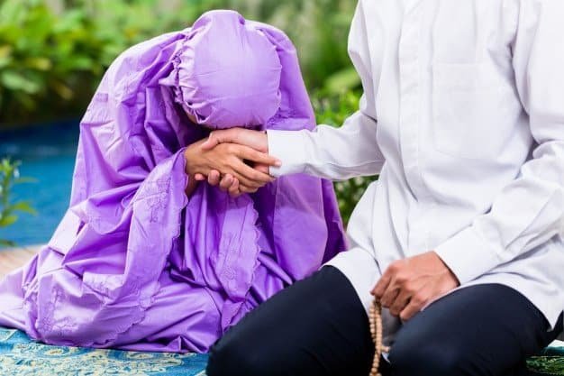 akhlak-suami-isteri